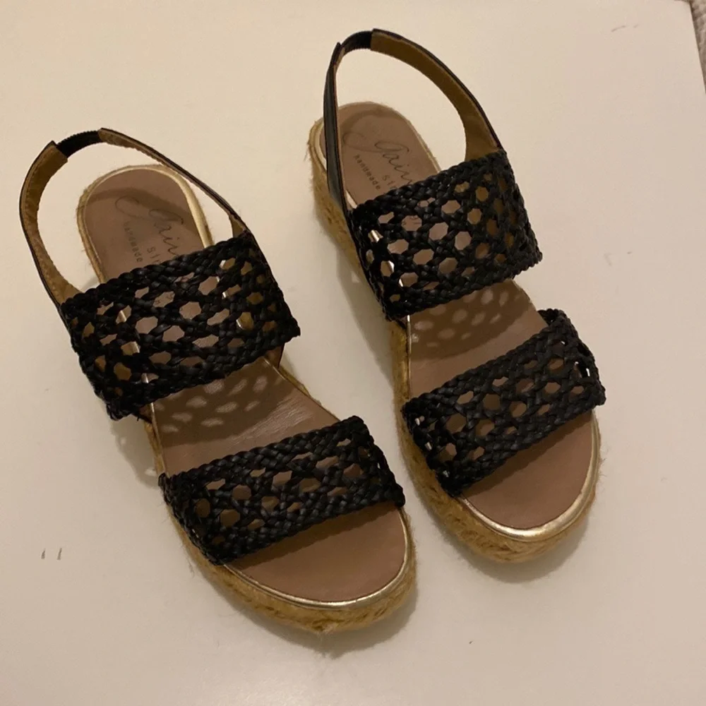 Gaimo handmade in Spain black wedges sandals. Size 38